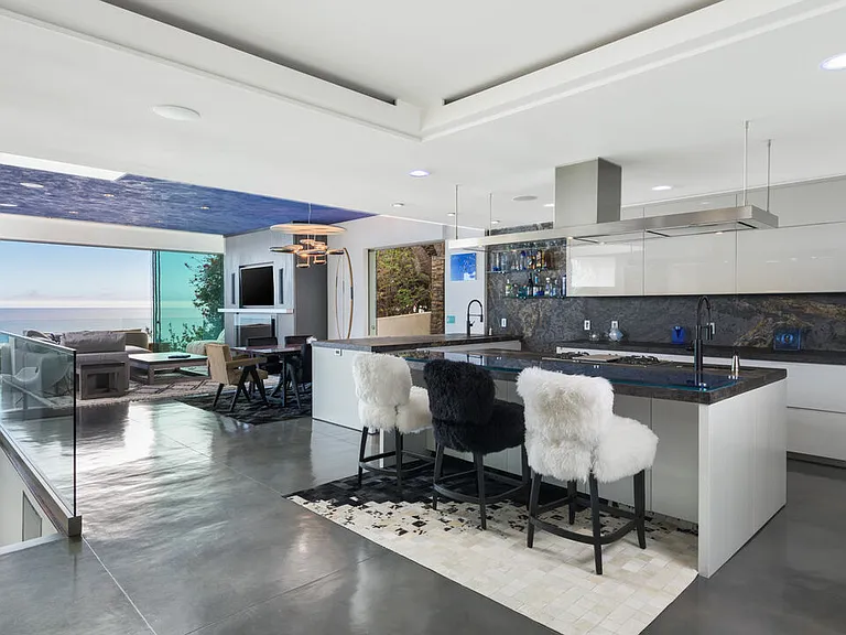 33406 Pacific Coast Hwy — Photo 9