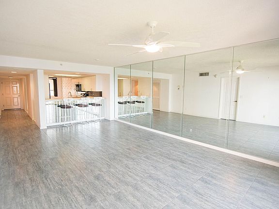 4th image of 3 Oceans West Blvd APT 5D3