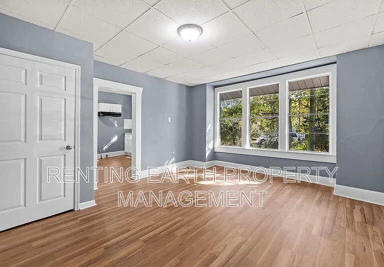 2309 Eufaula Ave — Photo 8