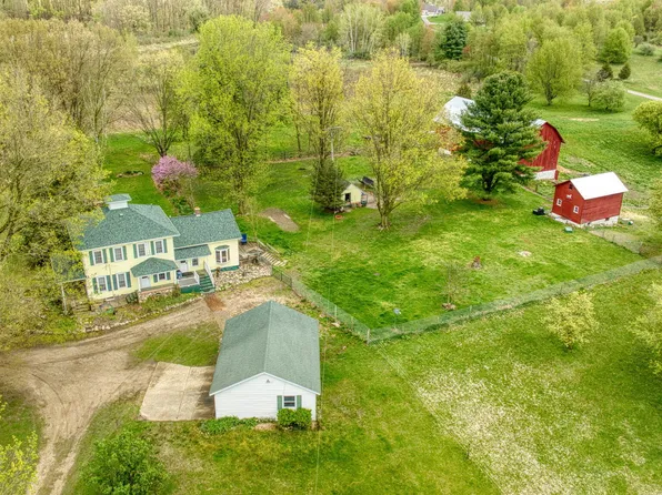 23000 Hutchinson Rd, Battle Creek, MI 49017