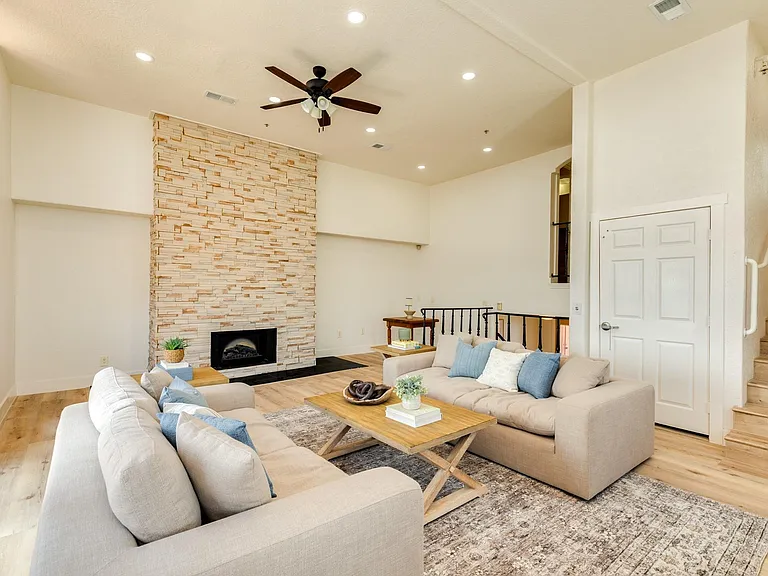 411 Sailfish St #101 — Photo 7