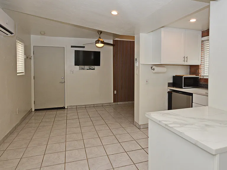 3626 E Hardy Dr #B — Photo 4