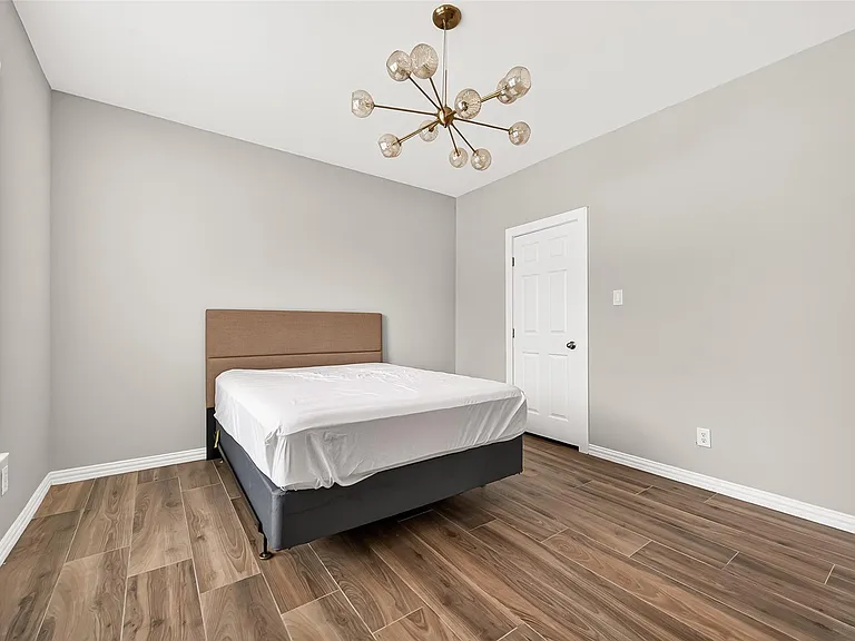 25507 Lyon Springs Ct — Photo 28