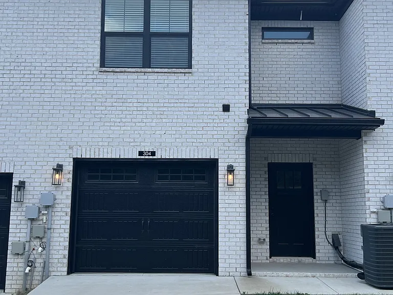 1115 Orcadian Dr — Photo 4