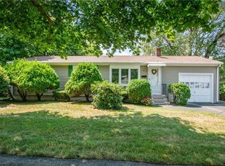 85 Stony Acre Dr, Cranston, RI 02920