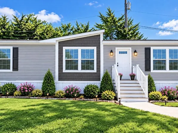 905 Baldwin Dr, West Chester, PA 19380