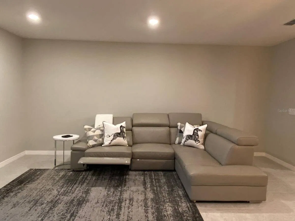 3 bed, 2.5 bath, 1762 sqft, $2,500 — Photo 4