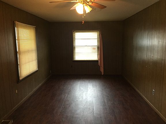 Bedroom (or game room)