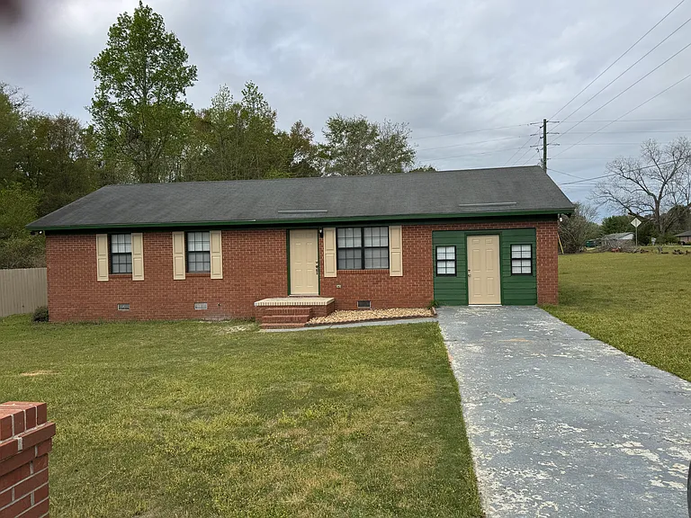 14 Flint Dr — Photo 1