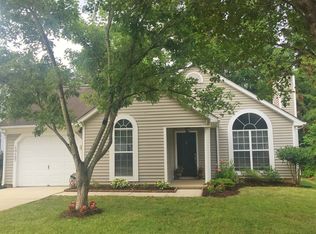 10107 Northwoods Forest Dr, Charlotte, NC 28214