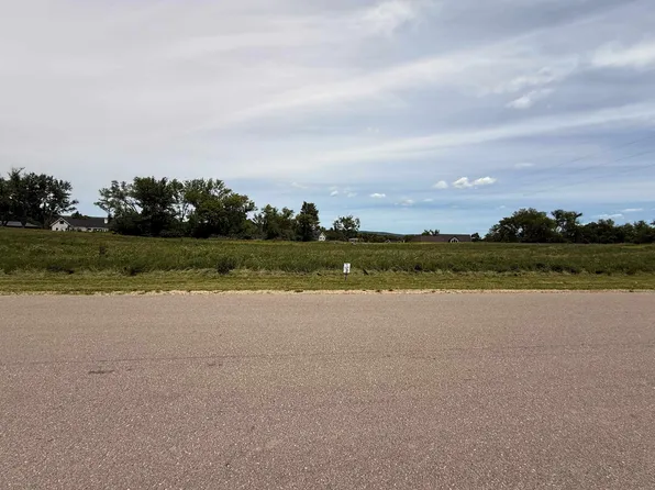 3 Diane Bay, Merrimac, WI 53561