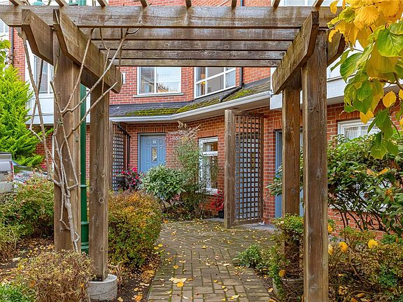 5th image of 60 Dallas Rd #36