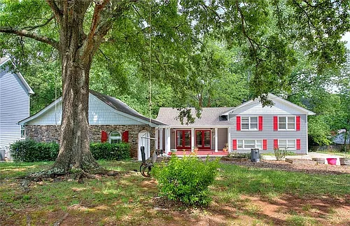 2067 Brockett Rd Photo 1