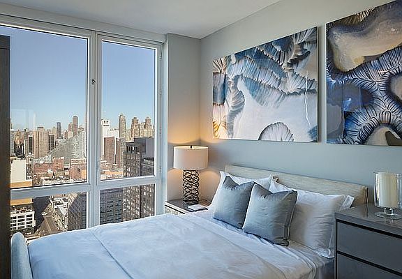 4th image of 605 W 42nd St APT 14D