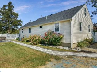 3 Manor Dr, Manahawkin, NJ 08050