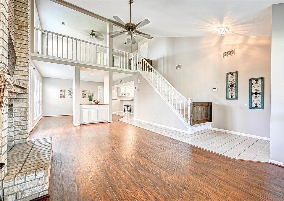 1st image of 2631 Country Place Dr