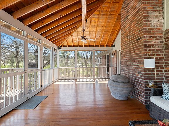 5th image of 8012 Knoll Ct