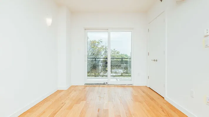 Rented by Nooklyn NYC LLC | media 28