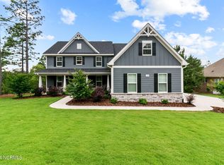 124 Beacon Ridge Dr, West End, NC 27376