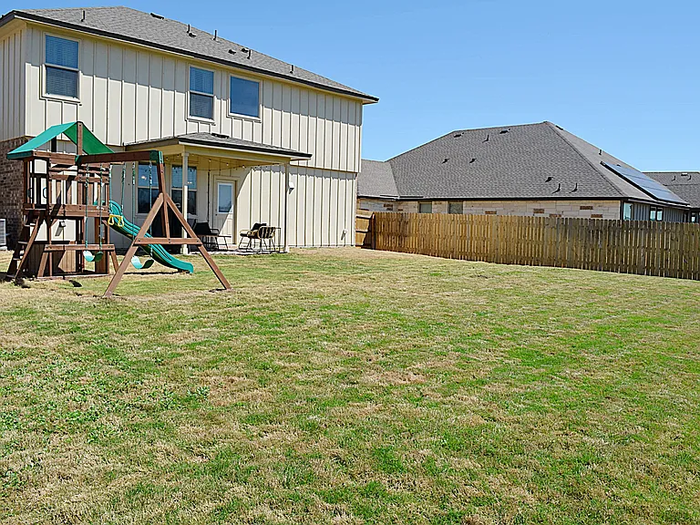 1716 Friesian Loop — Photo 29