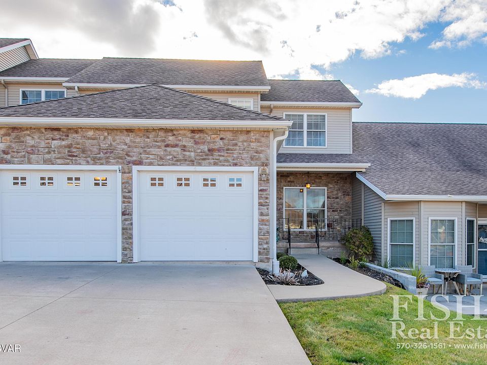 1st image of 4 Eagle Ct