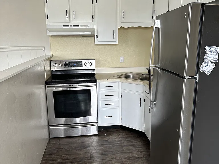 72 W Main St #1 — Photo 3