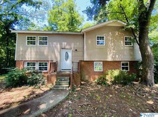 2410 Blue Spring Cir NW, Huntsville, AL 35810