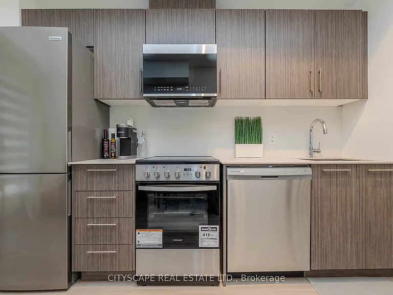 871 Sheppard Ave W #46 — Photo 10