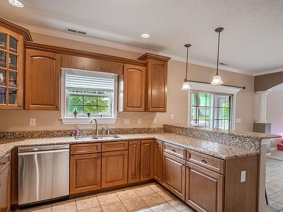 3rd image of 4528 Duckhorn Ln