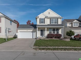 18910 B St, Omaha, NE 68130