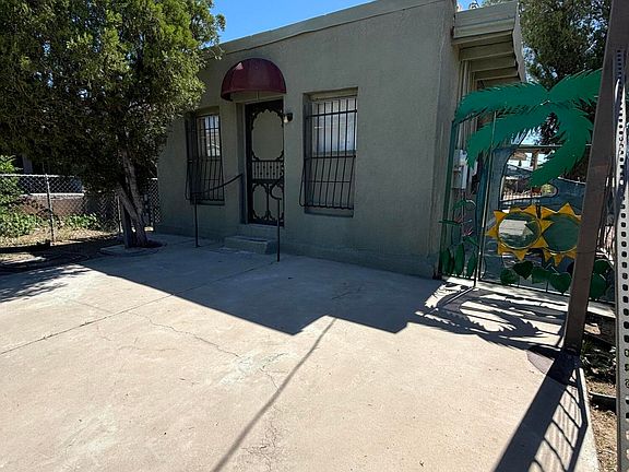 3rd image of 316 Val Verde St