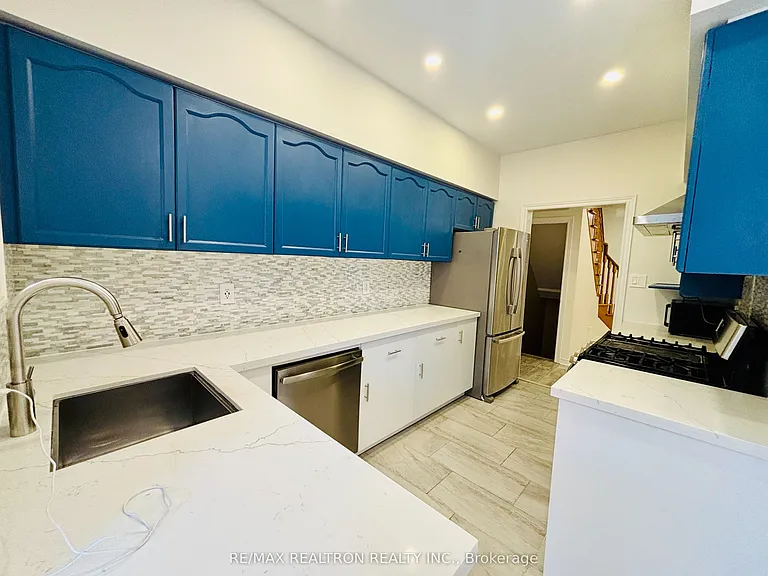 56 Kimono Cres — Photo 13