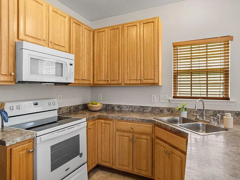 693 Citrus Petal Rd — Photo 21