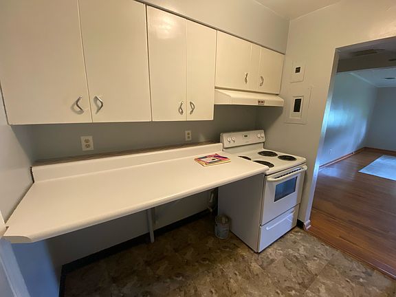 5th image of 436 Graves Ave #436