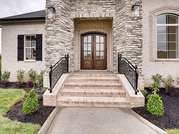4th image of 1030 Keeneland Dr
