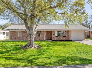 3200 3rd St, Bay City, TX 77414