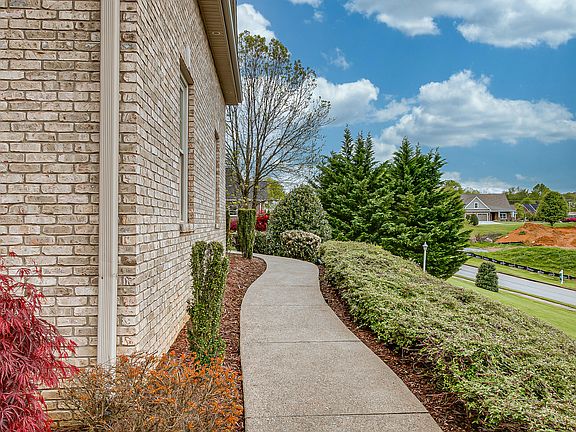 5th image of 114 Quail Creek Ct
