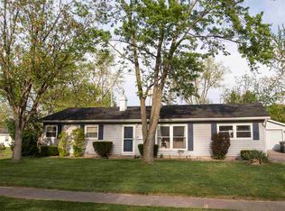 7319 Kingsway Dr, Fort Wayne, IN 46819