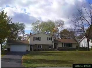 1002 Thomas St, Ripon, WI 54971