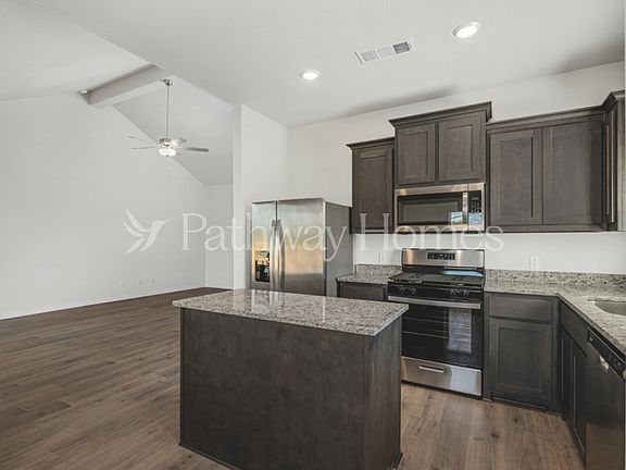 4th image of 11104 Santana Dr