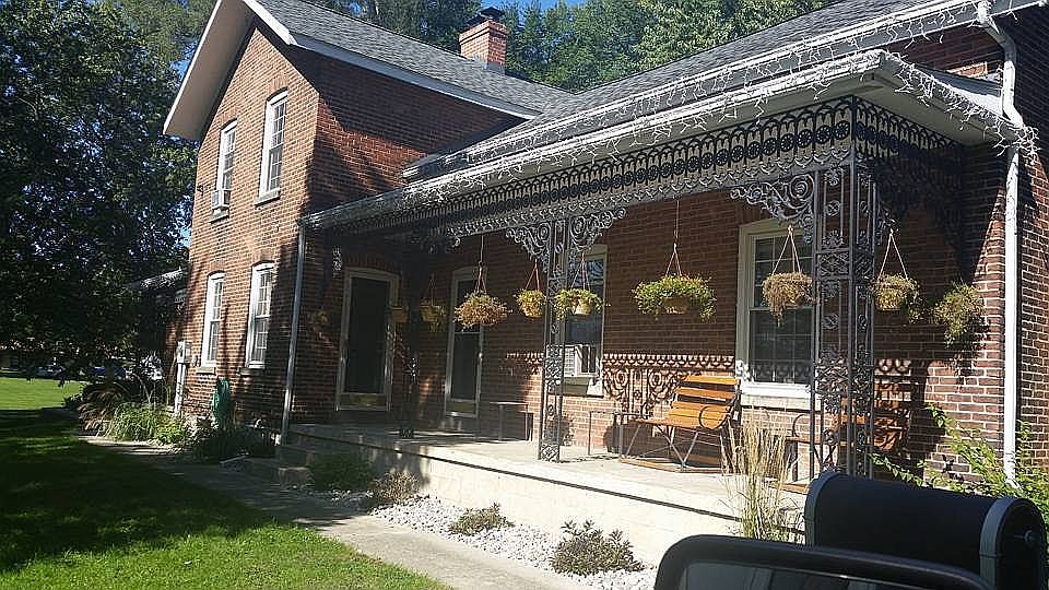 2nd image of 2458 W Sterns Rd