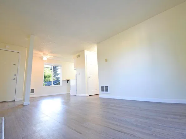4915 SW Lombard Ave #1-6, Beaverton, OR 97005