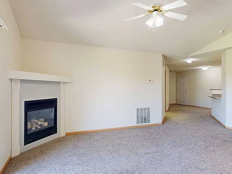 Northbrook Apartments — Photo 165
