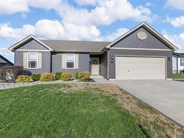 5 Majestic Lakes Ct, Moscow Mills, MO 63362