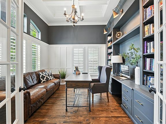 4th image of 4040 Teton Pl