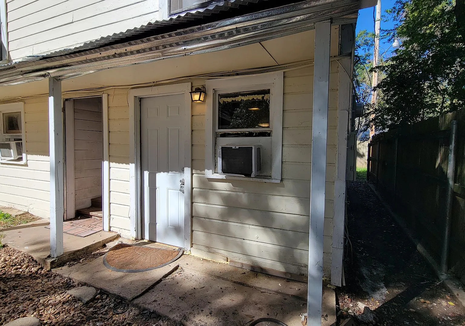 2424 Elliott St. — Photo 1