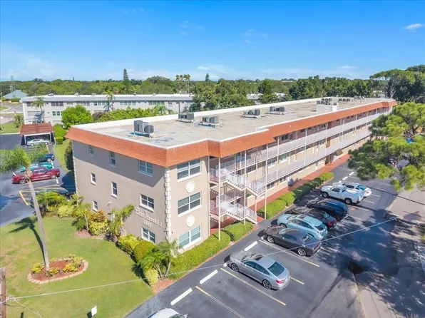 6645 1ST AVENUE N #102, ST PETERSBURG, FL 33710
