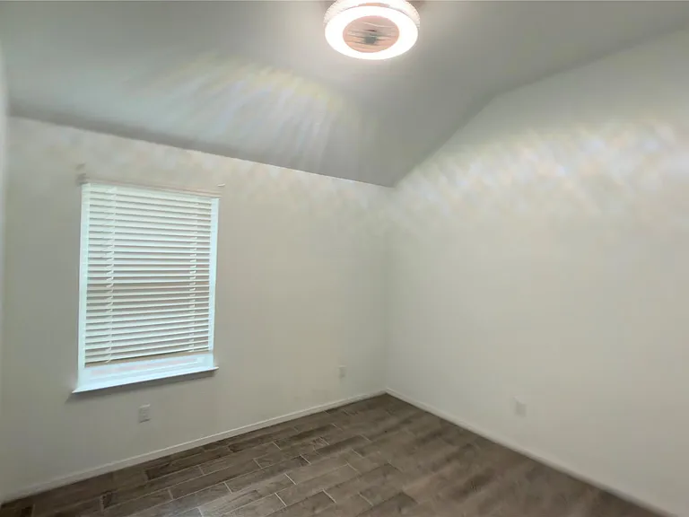 128 Riverhill Dr — Photo 15