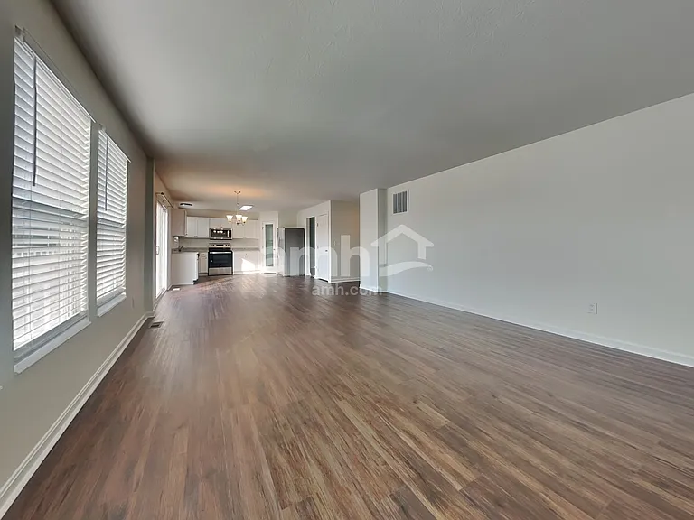 1253 Summerlake Dr — Photo 7