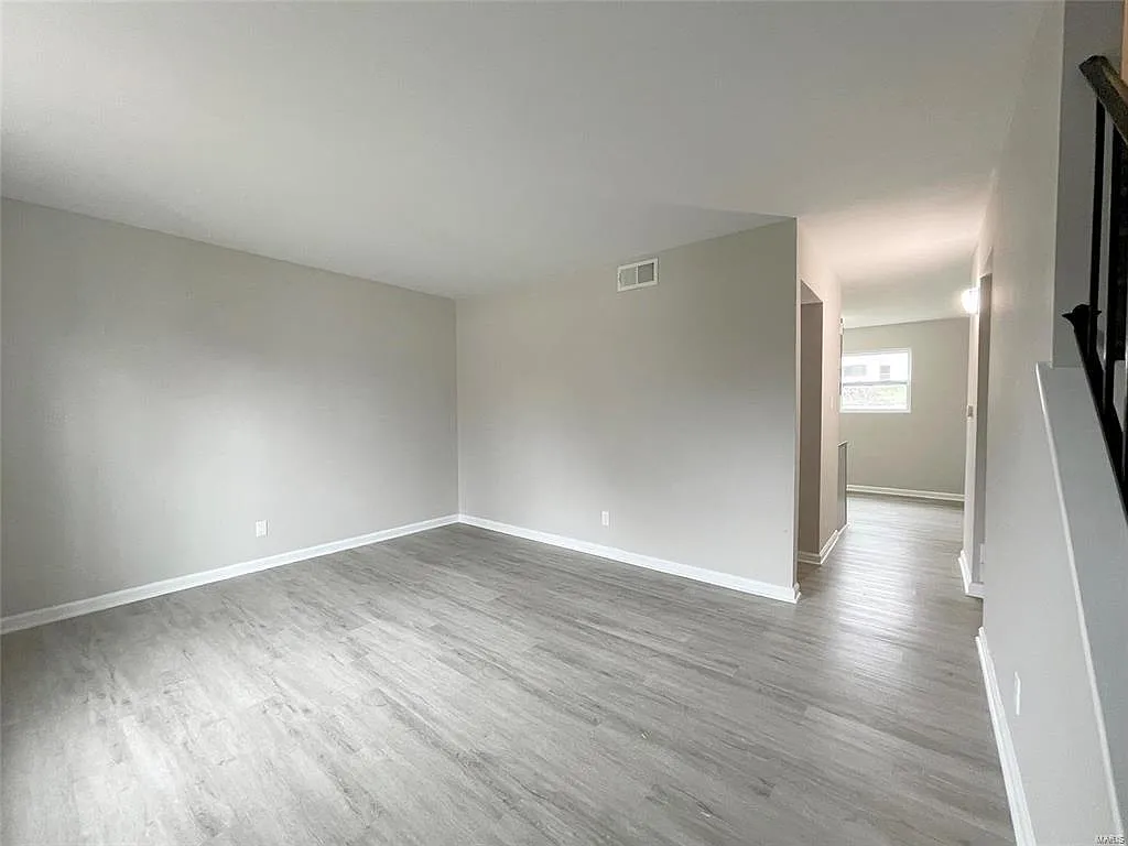 3 bed, 1624 sqft, $1,900 — Photo 3